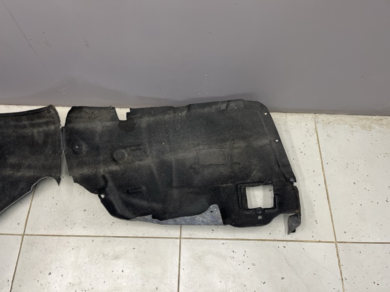 Подкрылок Land Rover Range Rover Sport (L461, 2025г.)