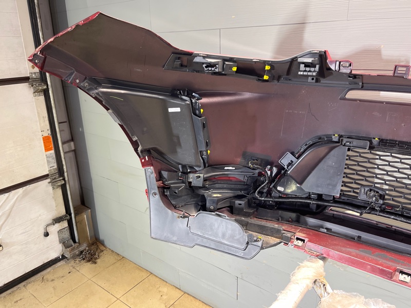 Бампер Land Rover Discovery Sport (L550, 2020г.)