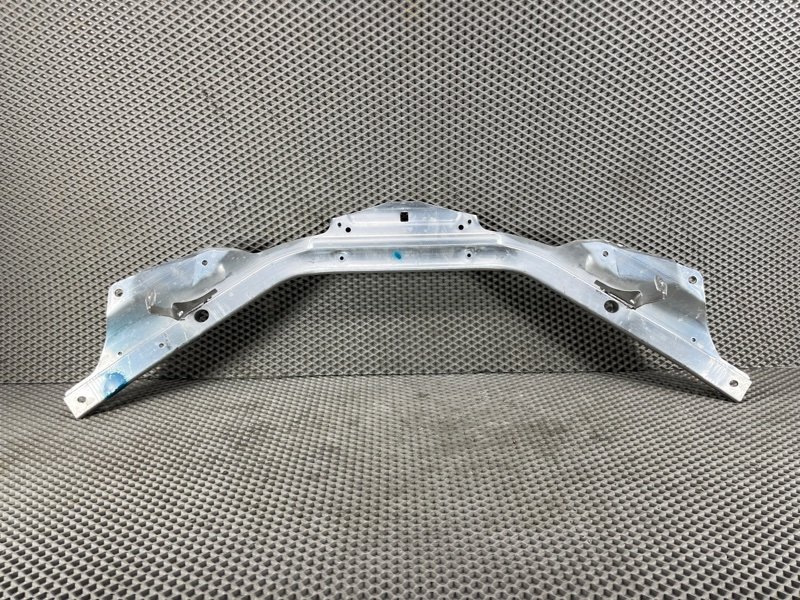 Распорка кузова Land Rover Range Rover Sport (L461, 2024г.)