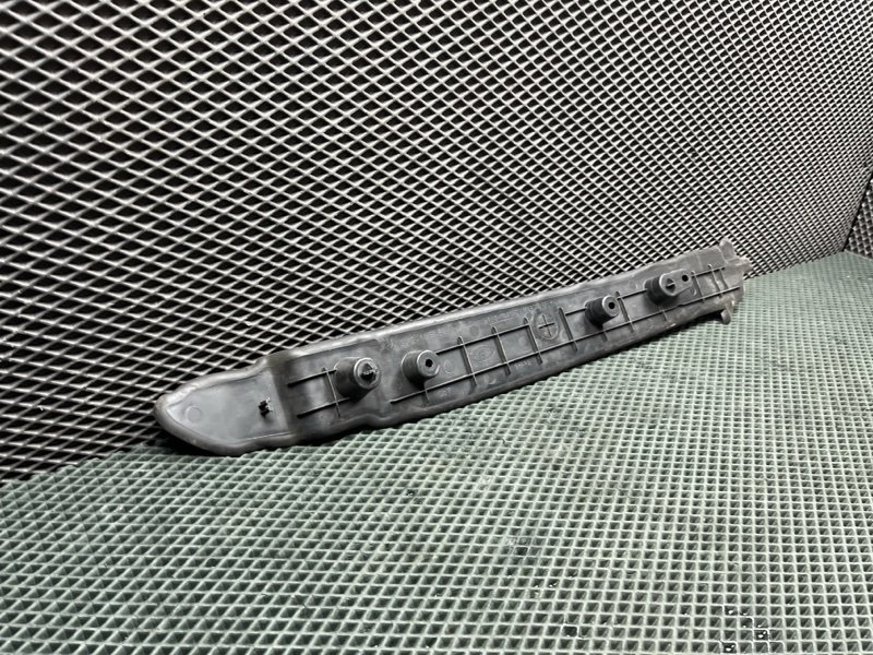 Пыльник крыла Land Rover Range Rover Sport (L461, 2025г.)