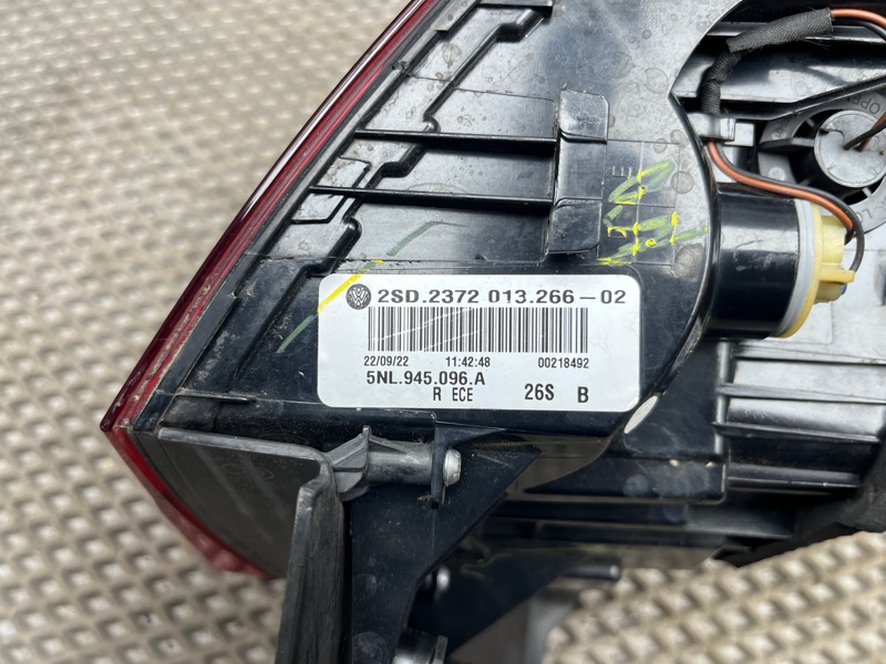 Фонарь Volkswagen Tiguan (MBQ, 2023г.)