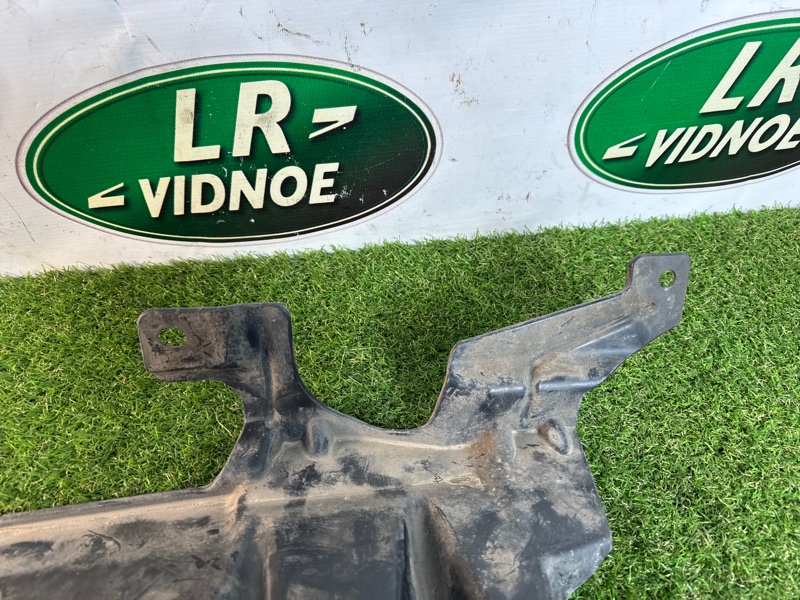 Дефлектор радиатора Land Rover Range Rover Sport (L494, 2017г.)
