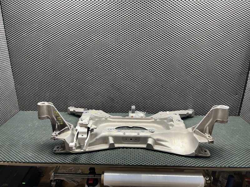 Подрамник Land Rover Range Rover Evoque (L551, 2020г.)
