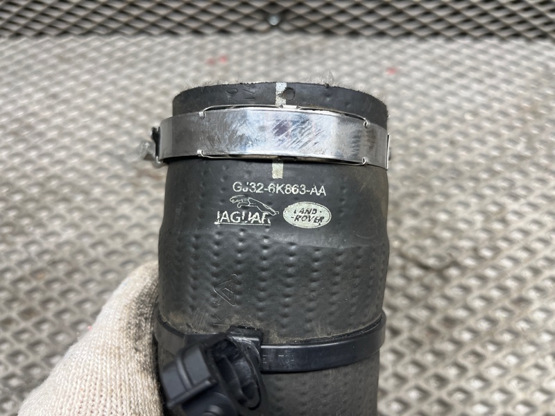 Патрубок интеркулера Jaguar E-pace (X540, 2018г.)