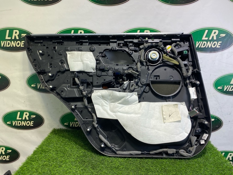 Обшивка двери Range Rover Long (L405, 2018г.)