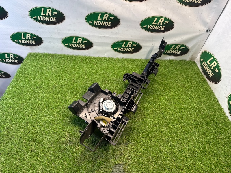 Кронштейн полки багажника Land Rover Range Rover Sport (L494, 2016г.)