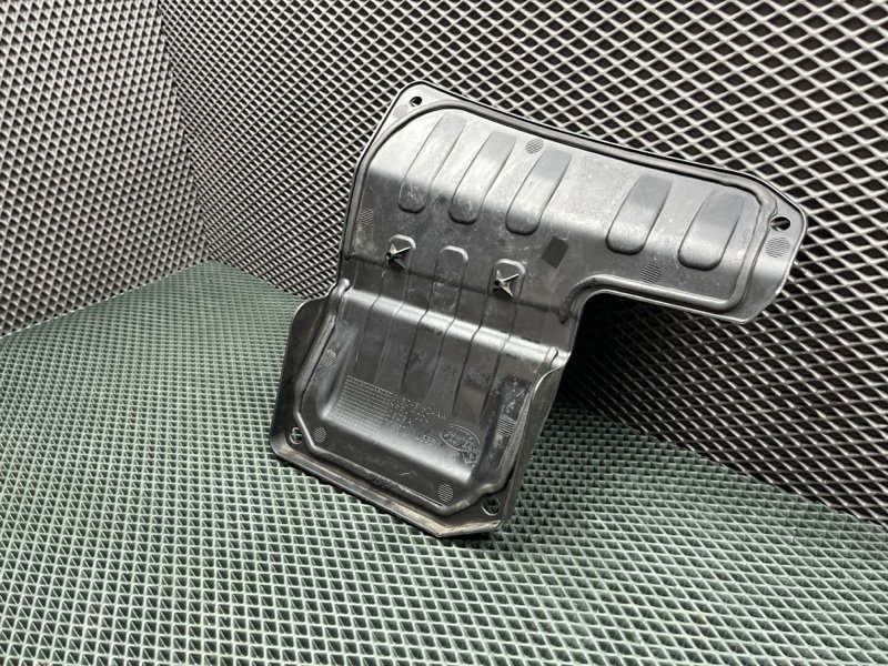Крышка аккумулятора Land Rover Range Rover Evoque (L538, 2017г.)