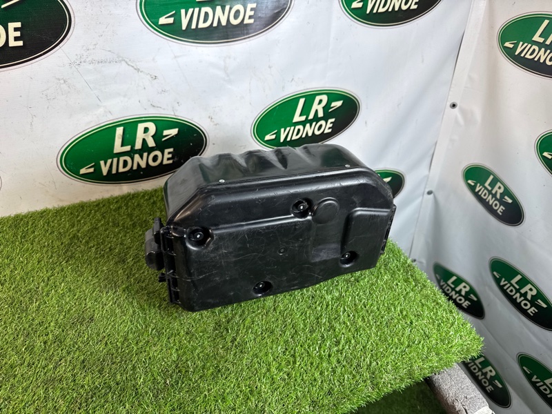 Компрессор пневмоподвески Land Rover Range Rover Velar (L560, 2018г.)