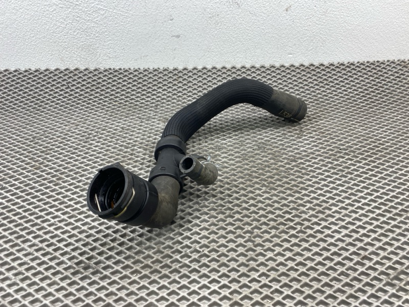 Патрубок системы охлаждения Land Rover Range Rover Evoque (L538, 2013г.)