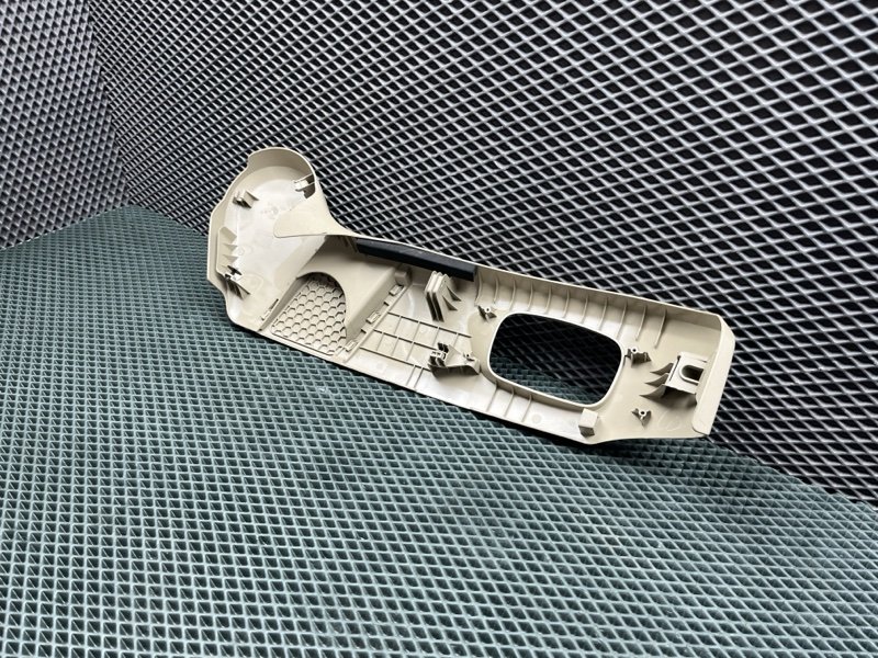 Накладка на сиденье Land Rover Discovery Sport (L550, 2016г.)