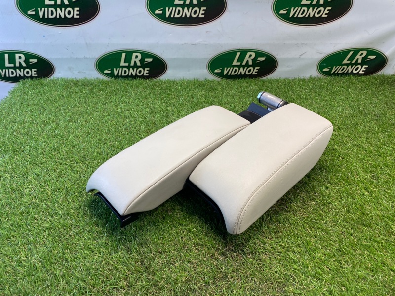 Центральный подлокотник Land Rover Range Rover Velar (L560, 2018г.)