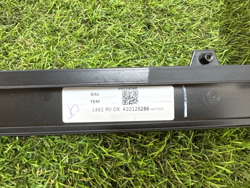 Форточка двери Land Rover Range Rover Sport (L461, 2023г.)