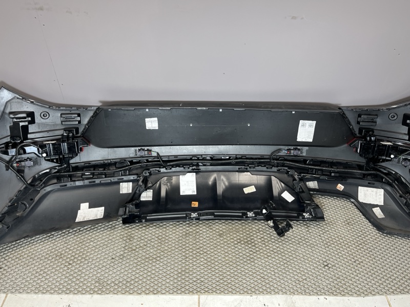 Бампер Land Rover Range Rover Sport (L461, 2025г.)