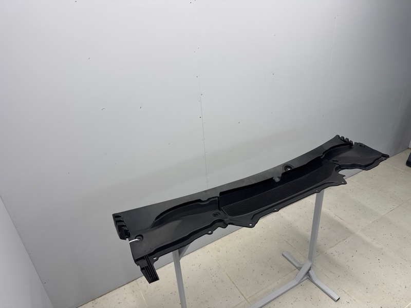 Жабо Land Rover Range Rover (L405, 2019г.)