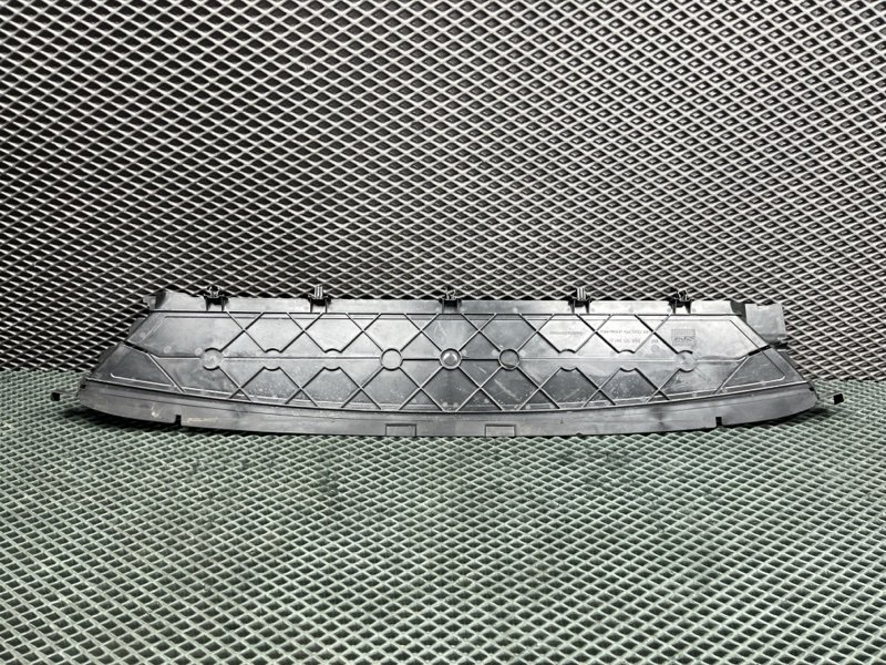 Дефлектор радиатора Volkswagen Tiguan (MK2, 2018г.)