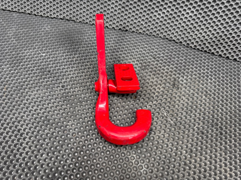 Крюк буксировочный Jeep Wrangler (JL, 2025г.)