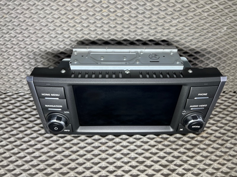 Экран мультимедиа Land Rover Range Rover (L322, 2011г.)