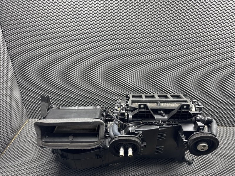 Отопитель в сборе (печка) Land Rover Range Rover Sport (L494, 2020г.)