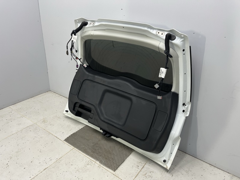Крышка багажника Land Rover Discovery Sport (L550, 2018г.)