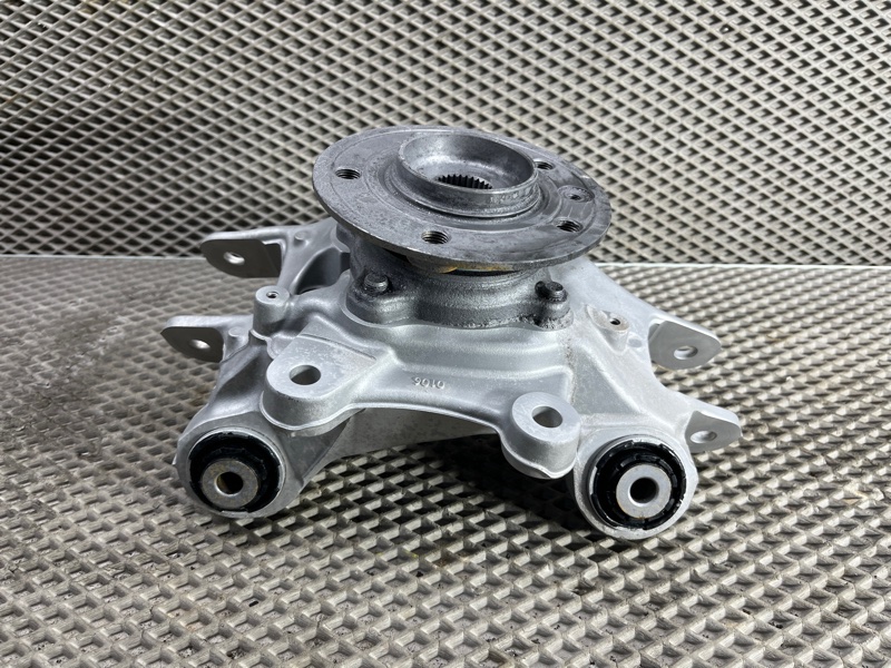 Кулак Land Rover Range Rover Sport (L461, 2024г.)