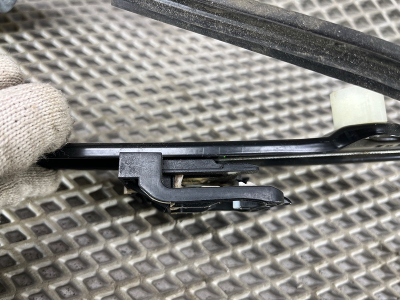 Стеклоподъемник Land Rover Range Rover Sport (L494, 2019г.)