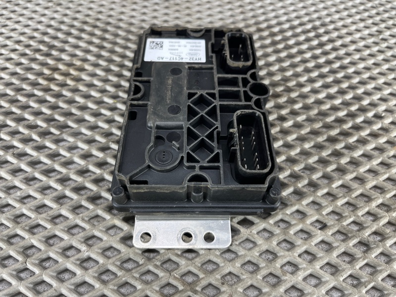 Блок управления редуктором Land Rover Defender (L663, 2020г.)