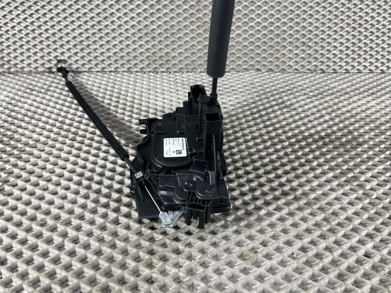 Замок двери Land Rover Range Rover Sport (L461, 2024г.)