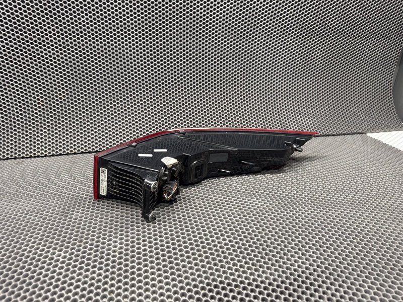 Фонарь Jaguar E-pace (X540, 2018г.)