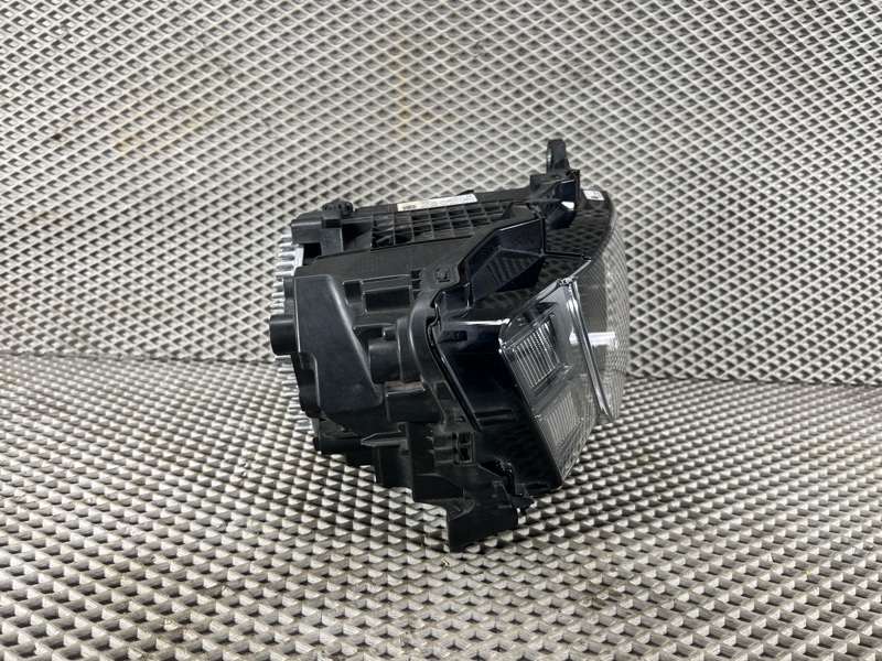 Фара Matrix Land Rover Defender (L663, 2020г.)