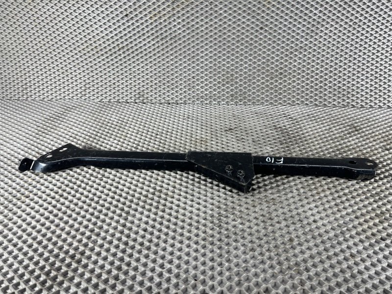 Распорка кузова Land Rover Defender (L663, 2020г.)