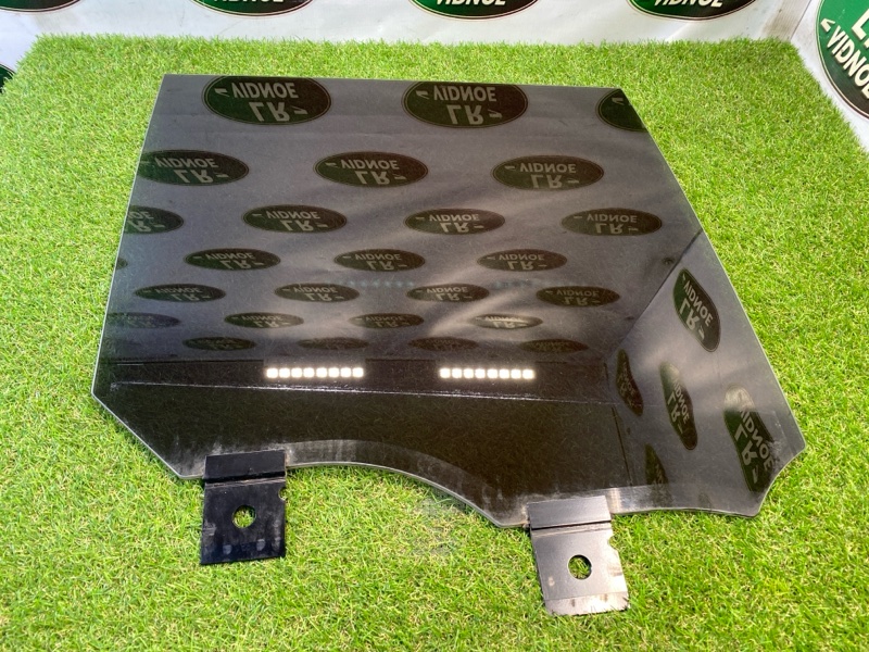 Стекло двери Land Rover Range Rover (L405, 2018г.)