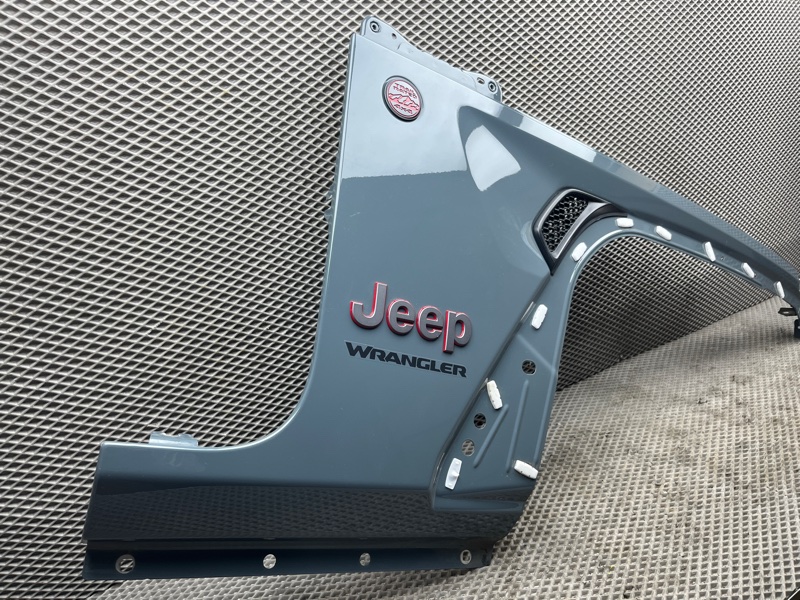 Крыло Jeep Wrangler (JL, 2025г.)