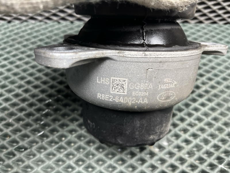 Опора двигателя Land Rover Range Rover Sport (L461, 2025г.)