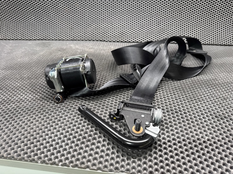 Ремень безопасности Land Rover Discovery Sport (L550, 2020г.)