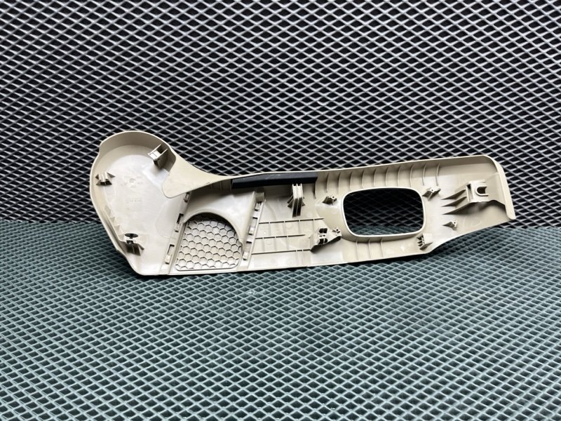 Накладка на сиденье Land Rover Discovery Sport (L550, 2016г.)