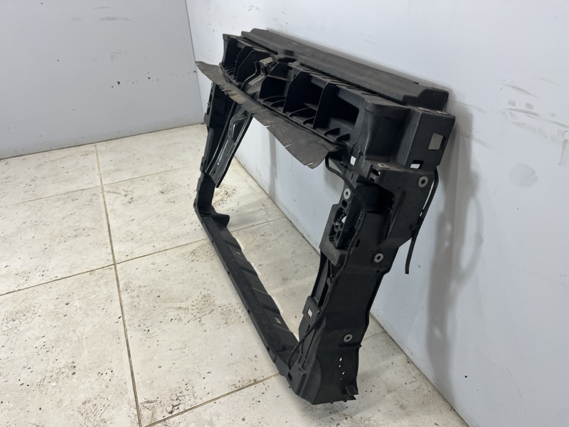 Дефлектор радиатора Volkswagen Tiguan (MK2, 2018г.)