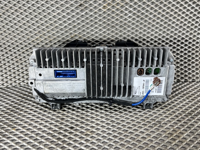 Панель приборов (щиток) Land Rover Range Rover Velar (L560, 2018г.)