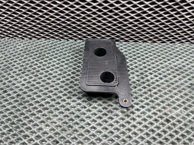 Опора домкрата Land Rover Range Rover Sport (L461, 2025г.)