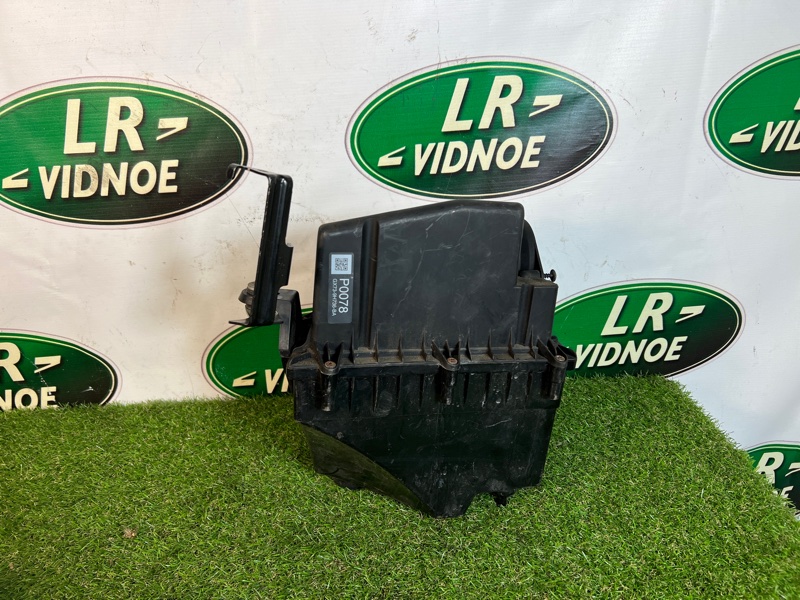 Корпус воздушного фильтра Land Rover Range Rover Velar (L560, 2018г.)