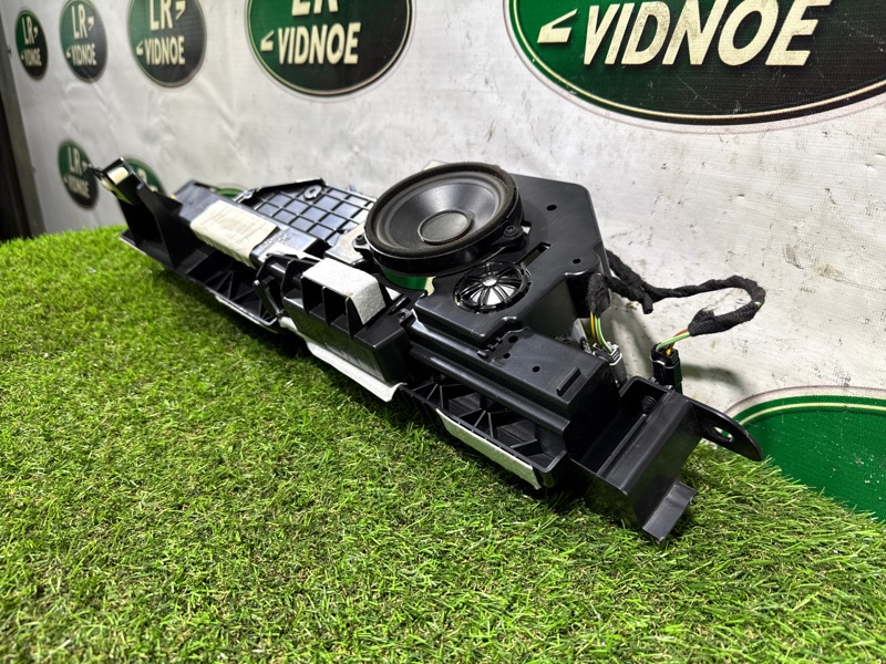 Кронштейн багажника под динамики Land Rover Range Rover (L405, 2020г.)