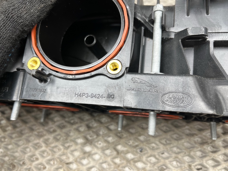Впускной коллектор Land Rover Range Rover Evoque (L551, 2020г.)