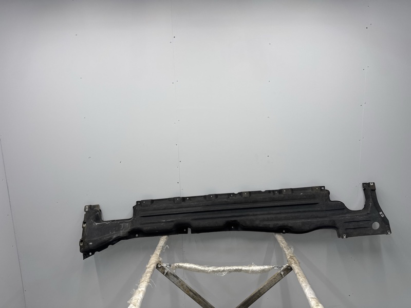 Защитный пластик днища Land Rover Range Rover Sport (L494, 2020г.)