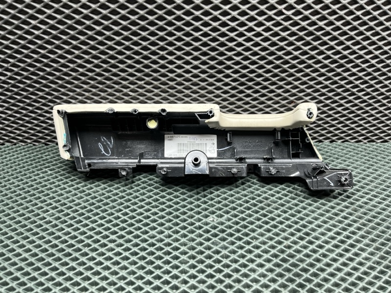 Подлокотник двери Land Rover Range Rover (L405, 2016г.)