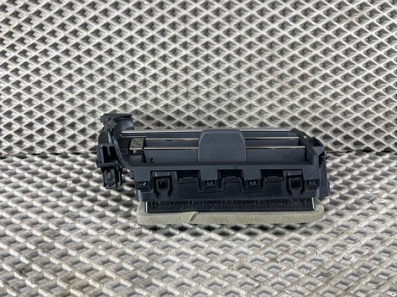 Дефлектор обдува салона Land Rover Range Rover Sport (L461, 2024г.)