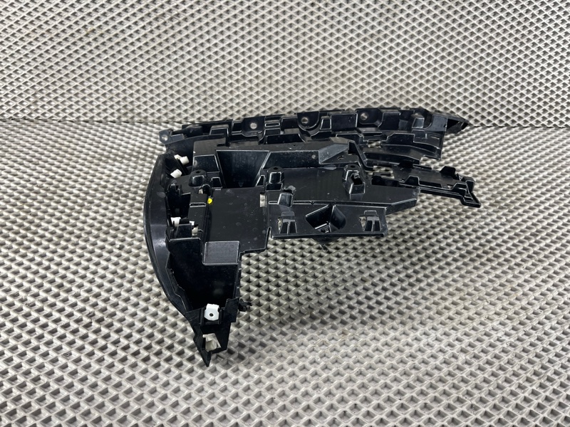 Кронштейн бампера Land Rover Range Rover Sport (L461, 2024г.)
