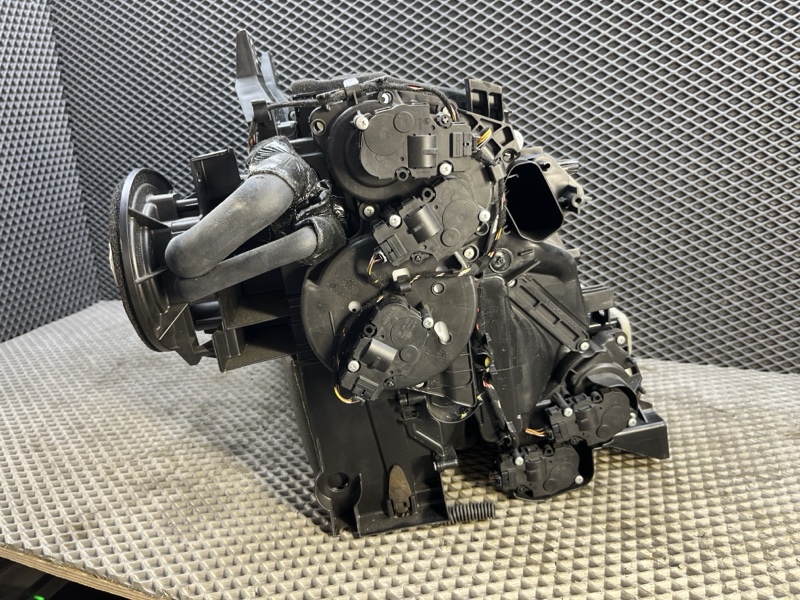 Корпус печки Land Rover Range Rover (L405, 2019г.)