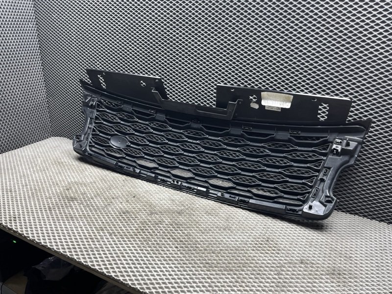 Решетка радиатора Land Rover Range Rover (L405, 2019г.)