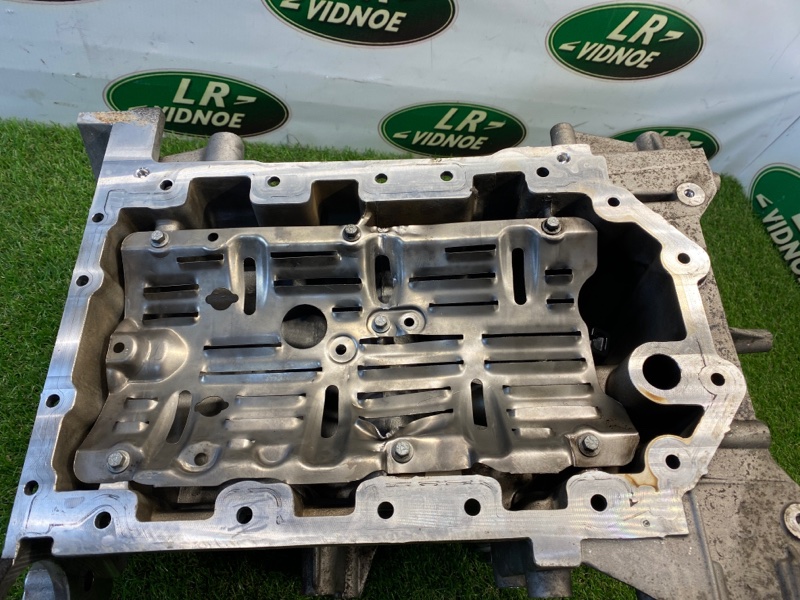 Поддон двигателя Land Rover Range Rover Velar (L560, 2018г.)