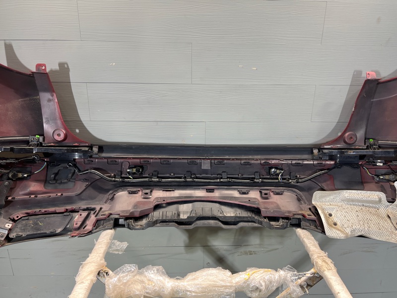 Бампер Land Rover Discovery Sport (L550, 2020г.)