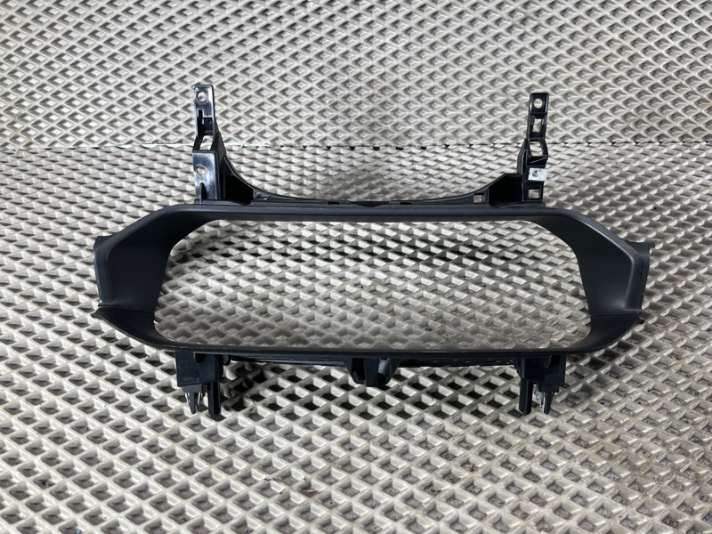 Рамка панели приборов Land Rover Range Rover Velar (L560, 2017г.)